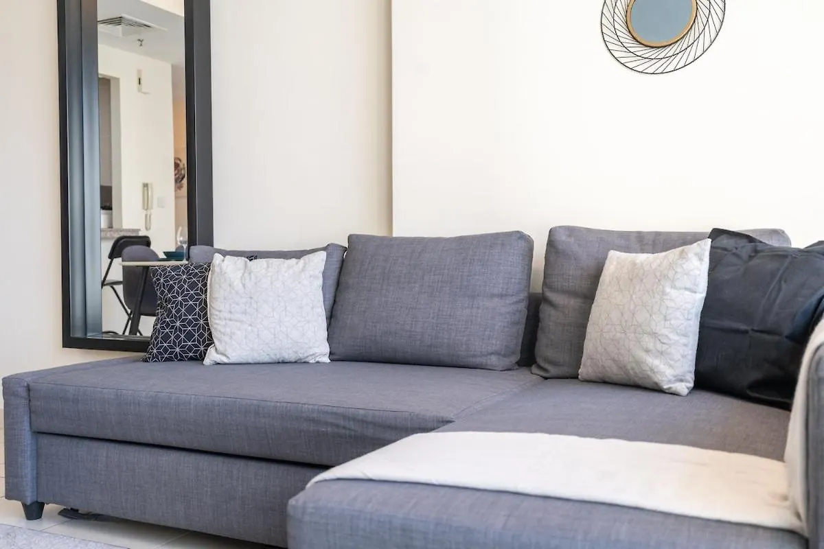 Refined 1Br Retreat In The Point Tower - Marina Apartment Dubai