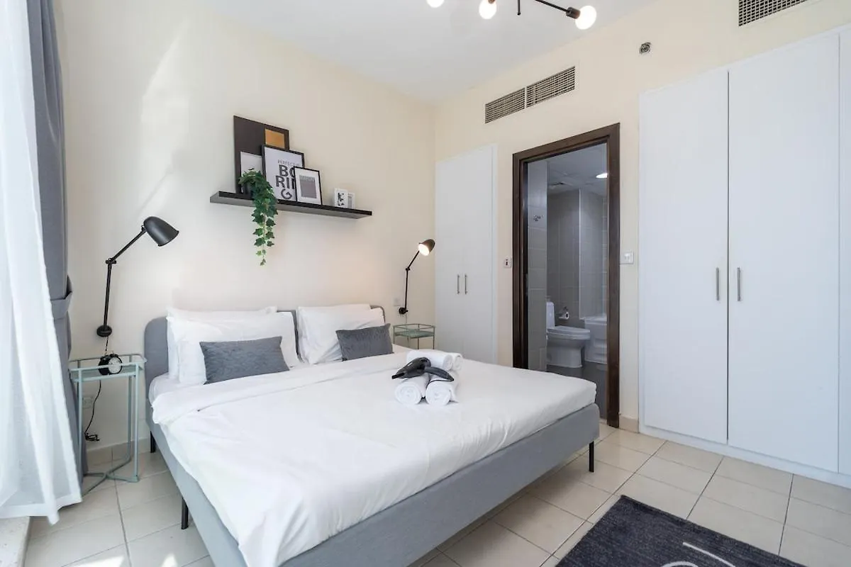 Refined 1Br Retreat In The Point Tower - Marina Apartment Dubai